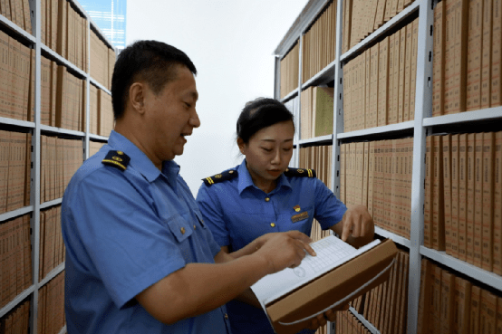 澳门正版免费全年资料,精选解释解析,警惕虚假宣传